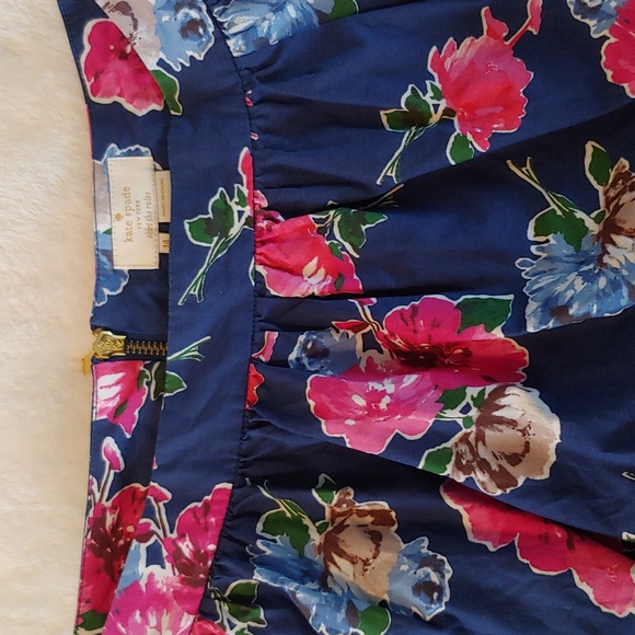 Kate Spade Girl's Floral Skirt in Blue and Pink Flowers size 14 - Picture 2 of 13